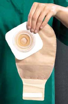 convatec-natura-reg-plus-ostomy-pouch