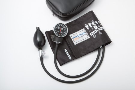 mckesson-lumeon-trade-aneroid-sphygmomanometer