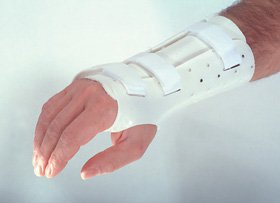 plasticast-trade-wrist-hand-splint