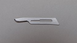 bard-parker-reg-stainless-steel-surgical-blade-size-15