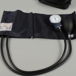 dynarex-aneroid-sphygmomanometer