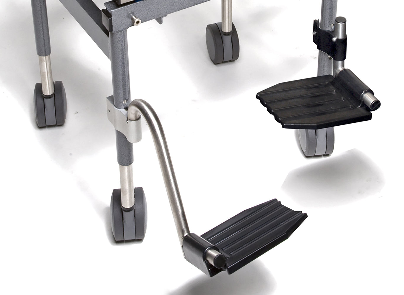 drive-trade-ultima-trade-bath-chair-lift-footrests